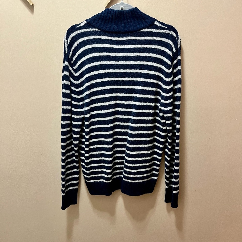 American Eagle Men’s Striped Sweater Size Large - Picture 3 of 7